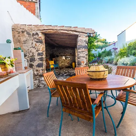 Domo Bangone - Sa Corte Apartment